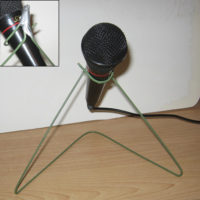 Cheapest mic stand rp_214299291_690449b213.jpg